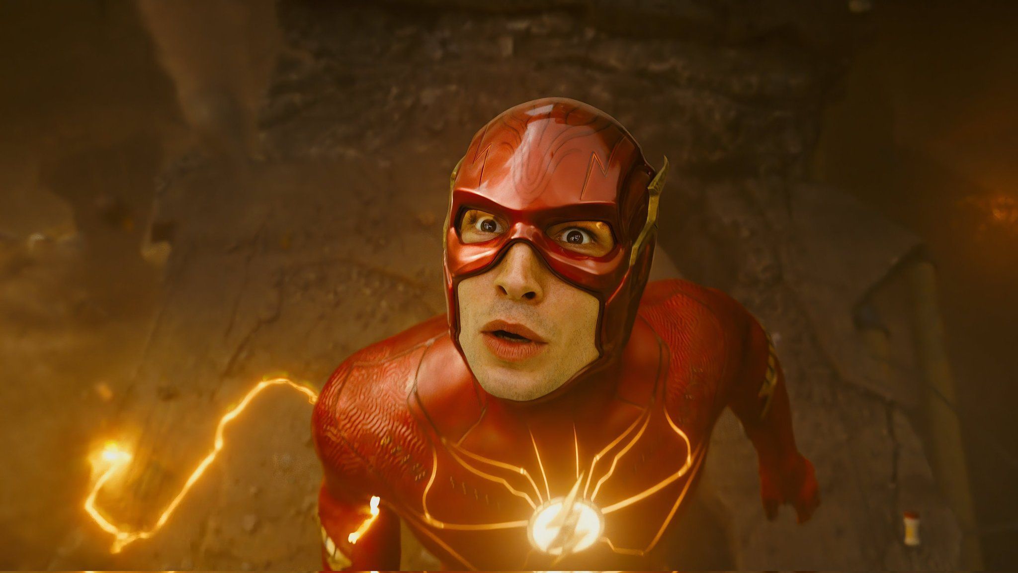 Flash Nowy Teaser Michael Keaton Bez Maski Zachwyca Jako Batman