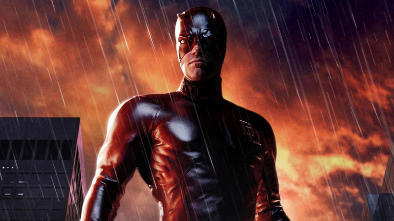 Charlie Cox broni filmu Daredevil z Benem Affleckiem