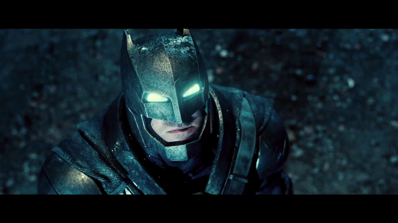 „Batman v Superman: Świt sprawiedliwości” to nie sequel filmu „Człowiek ze stali”. Zobacz starcie superbohaterów!