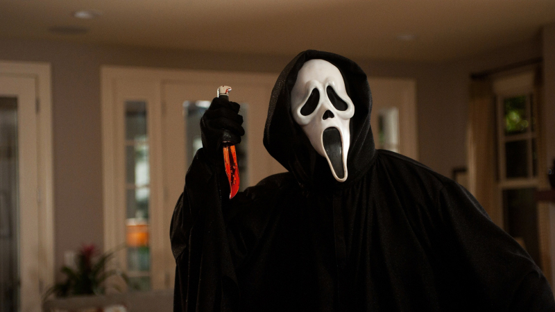 „Krzyk” – czy brak kultowej maski w serialu MTV to błąd? Wes Craven odpowiada