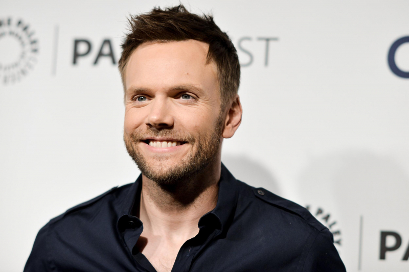 the-soup-comedian-joel-mchale-started-of-with-a-wrecked-vw-bug-now-drives-a-porsche-95429_1