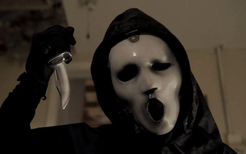 Plakat oraz data premiery 2. sezonu serialu Scream