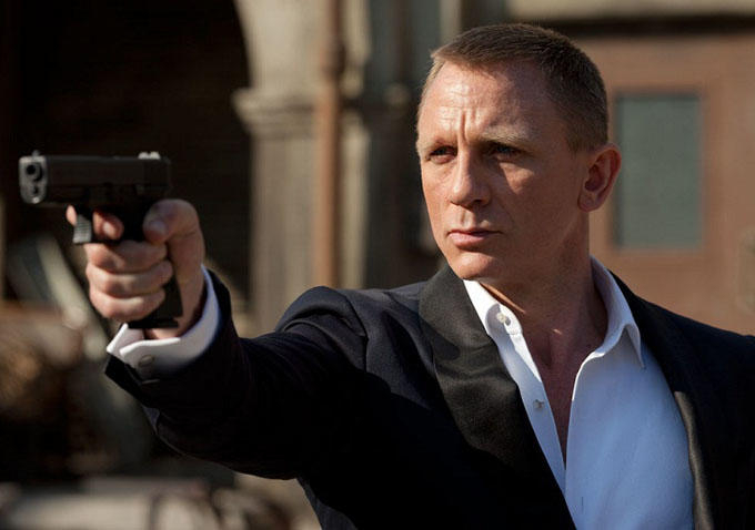 Oficjalnie: Daniel Craig powróci jako James Bond