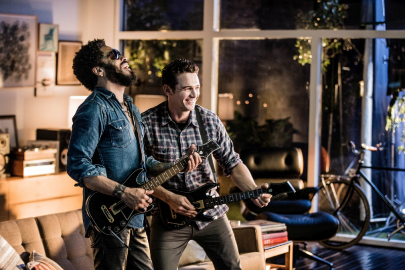 James Franco i Lenny Kravitz w reklamie „Guitar Hero Live”