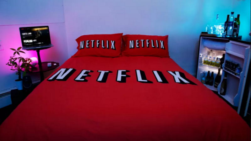 Netflix - łóżko