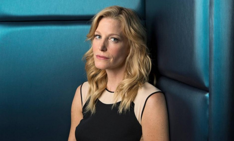 Anna Gunn w serialu Chunk & Beans