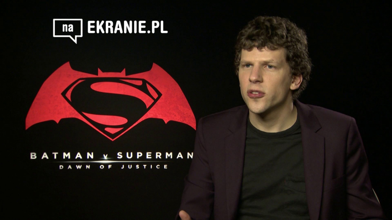 Jesse Eisenberg dla naEKRANIE.pl – obejrzyj wywiad z Lexem Luthorem z Batman v Superman