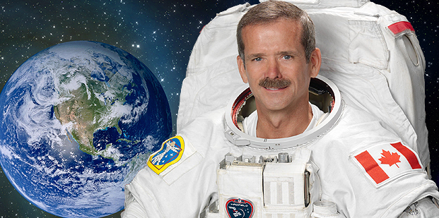 Kosmiczny poradnik astronauty Chrisa Hadfielda