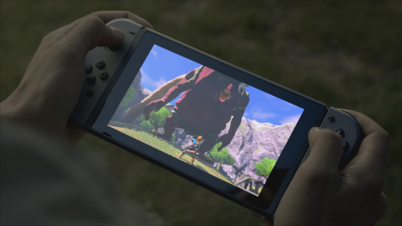Nintendo Switch - ten gadżet pozwala na korzystanie z Pro Controllera w trybie handheld