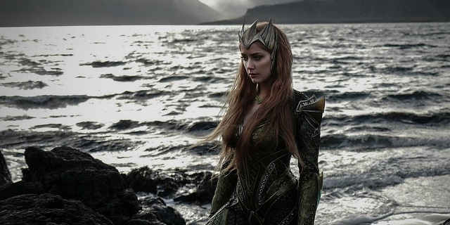 Amber Heard pokazuje nowe zakulisowe zdjęcie z filmu Aquaman