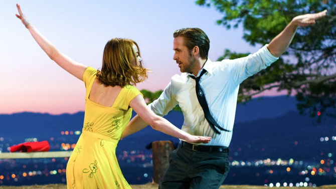 Sing wciąż najpopularniejszym filmem weekendu. Świetny wynik La La Land