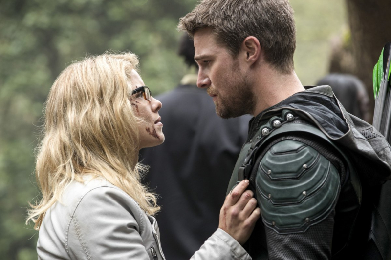 6. sezon Arrow – znamy motyw przewodni. Czy Felicity będzie superbohaterką?