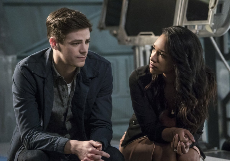 Crossover seriali The CW: Barry i Iris wezmą ślub? Fani nie chcą Mon-Ela w Supergirl
