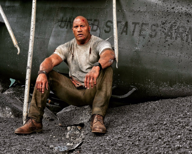 Dwayne Johnson biegnie jak Tom Cruise. Nowe zdjęcia z planu Rampage