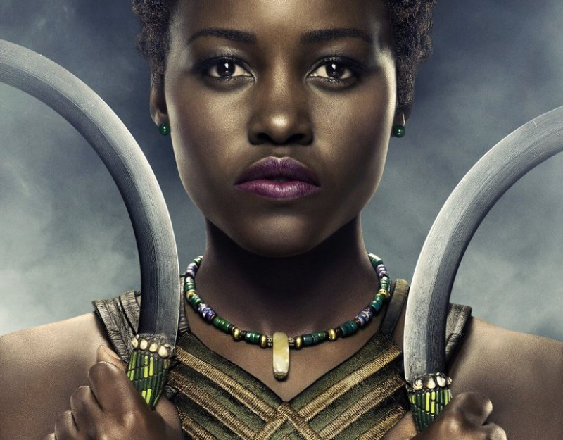 Lupita Nyong’o nazywa film Czarna Pantera odważnym. Nowe plakaty