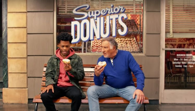 Superior donuts - promo