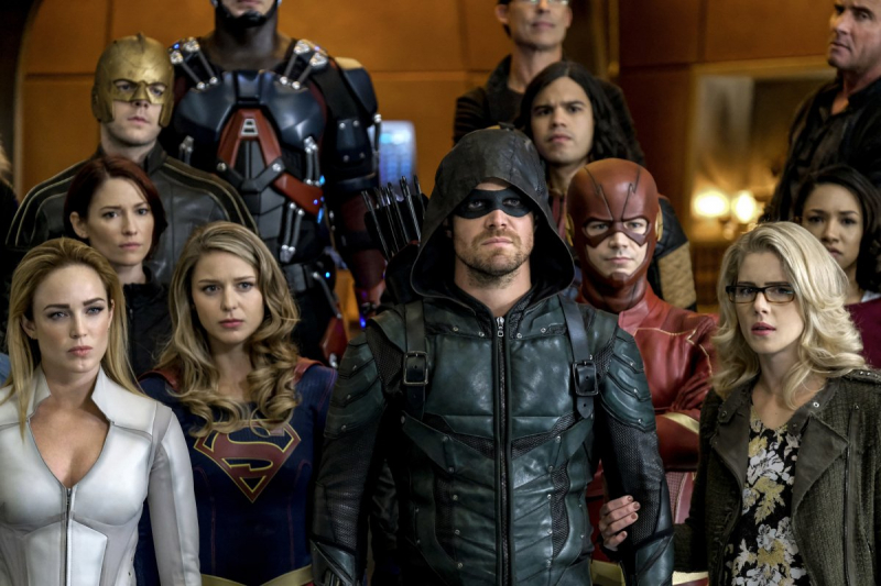 Przyjaciele znikną z Netflixa. Arrow, Flash i Supergirl również