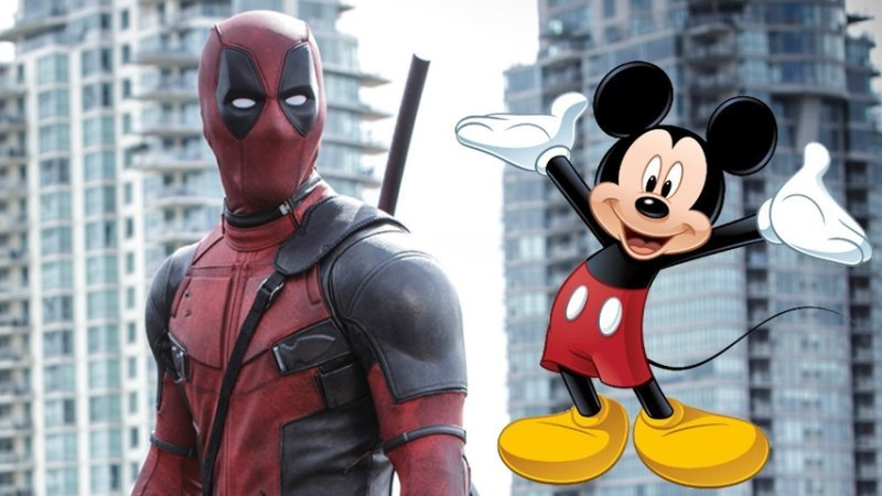 Ryan Reynolds i Chris Evans zabawnie komentują negocjacje Foxa i Disneya