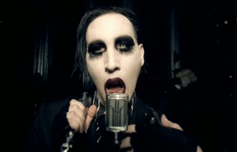 The New Pope - Marilyn Manson z gościnną rolą. Nowe zdjęcia