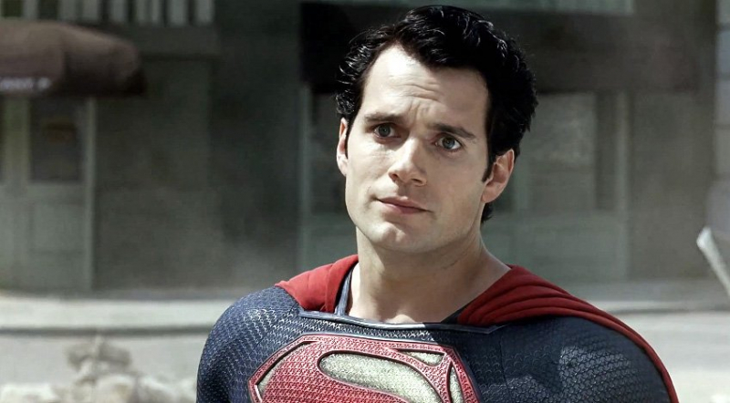 Człowiek ze stali miał być pierwszą z pięciu odsłon historii o Supermanie