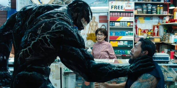 Venom nieprzypadkowo chce, by Eddie w sklepie kupił 