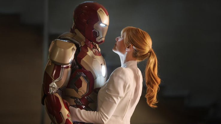 12. Rescue - chodzi tu po prostu o Pepper Potts w zbroi Iron Mana, która miałaby w pewnym momencie ruszyć Tony'emu na pomoc