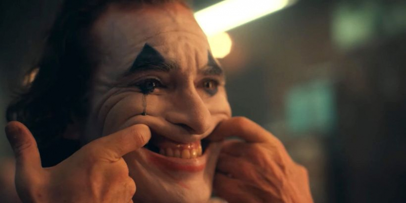 Joker - jak Joaquin Phoenix wypracował śmiech bohatera? Nowy opis fabuły