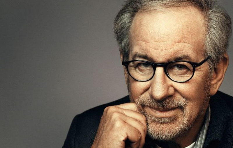 Faceci w czerni - reżyser Steven Spielberg