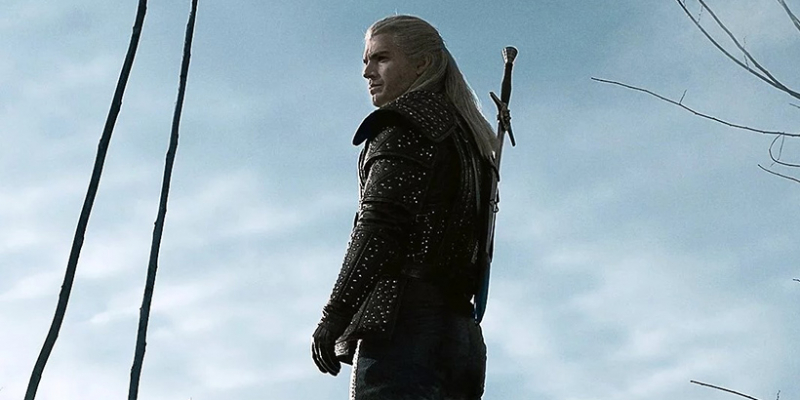 Wiedźmin Netflixa - dlaczego Geralt ma tylko jeden miecz? Showrunnerka komentuje