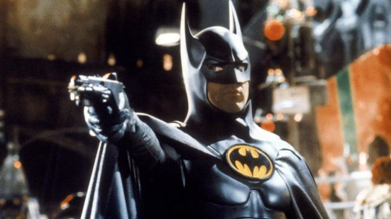 Arrowverse - Batman Michaela Keatona należy do uniwersum? Nowe informacje