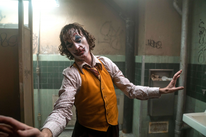 Joker - nowe zdjęcia zza kulis filmu. Jest notes z żartami Arthura