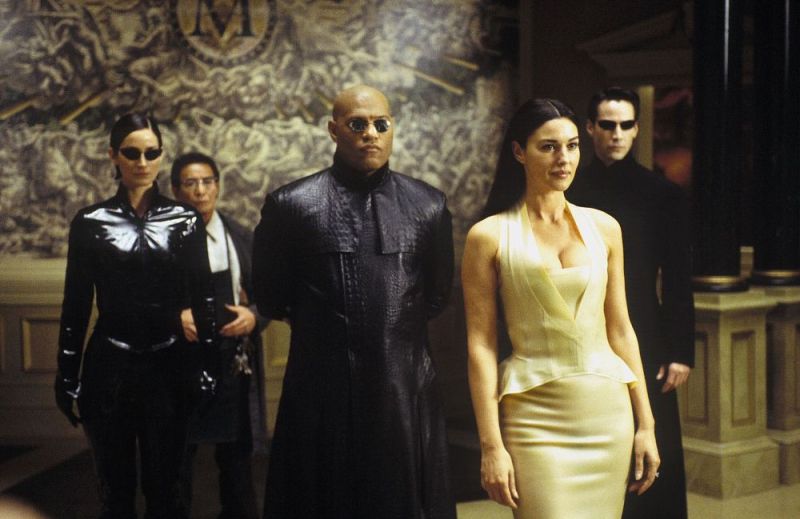 Matrix 4 - Neo i Trinity uciekają przed dziesiątkami statystów? Nowe wideo