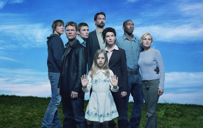 The CW zamawia piloty trzech seriali, w tym aktorskich Atomówek. Stacja stworzy reboot kultowego 4400