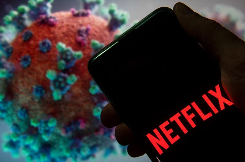 Pandemia dobra dla Netflixa. Subskrybenci oglądają więcej treści platformy dziennie