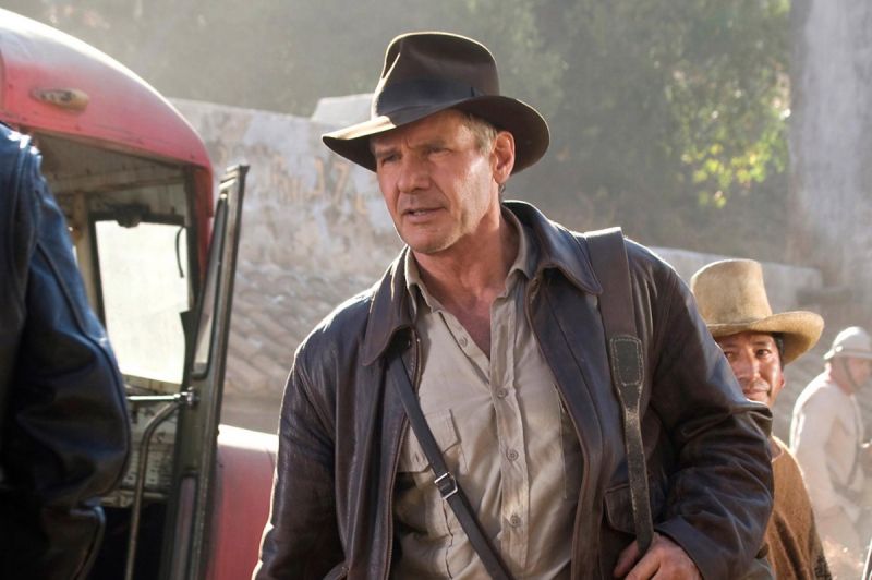 Indiana Jones 5 - Harrison Ford w kultowym kostiumie na zdjęciach! Czy Drew Struzan stworzy plakat?