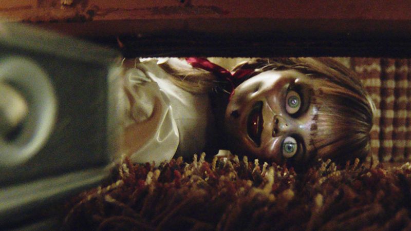 Annabelle In Quarantine - zobaczcie, co diabelska lalka robi w studiu Warner Bros., gdy nikt nie widzi