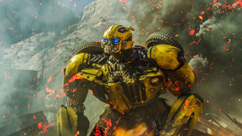 Transformers: Przebudzenie bestii - zabawki dają lepsze spojrzenie na Bumblebee i Battletrapa z filmu