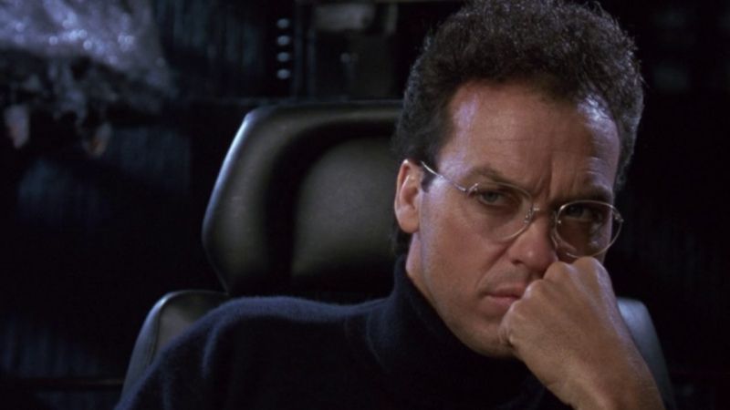 Flash - Michael Keaton porównuje film do kultowej komedii z lat 90. Potwierdził złoczyńcę?