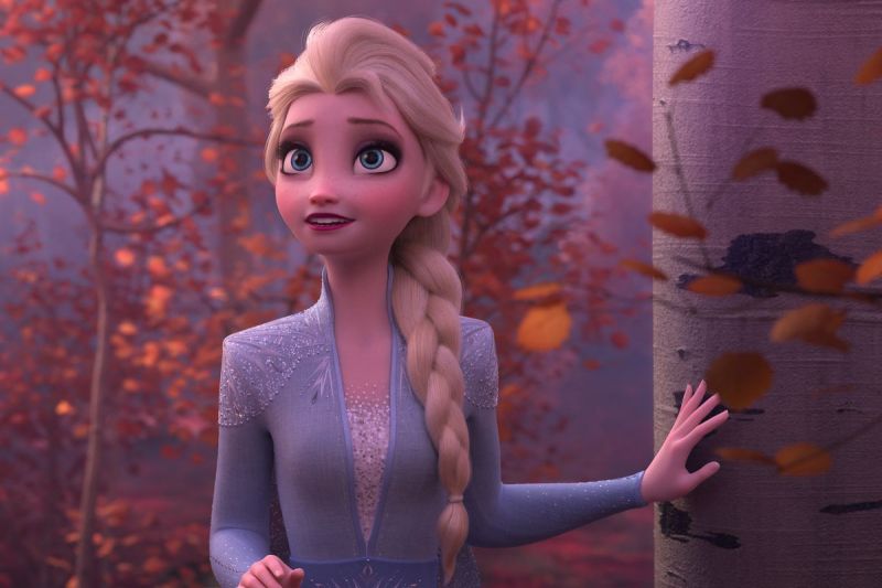 13. Elsa zasługuje na tak wysokie miejsce chociażby przez sam fakt tego, jak pokochali ją fani na całym świecie. Poza tym, potrafi stworzyć cały zamek z lodu, co jest całkiem imponujące.