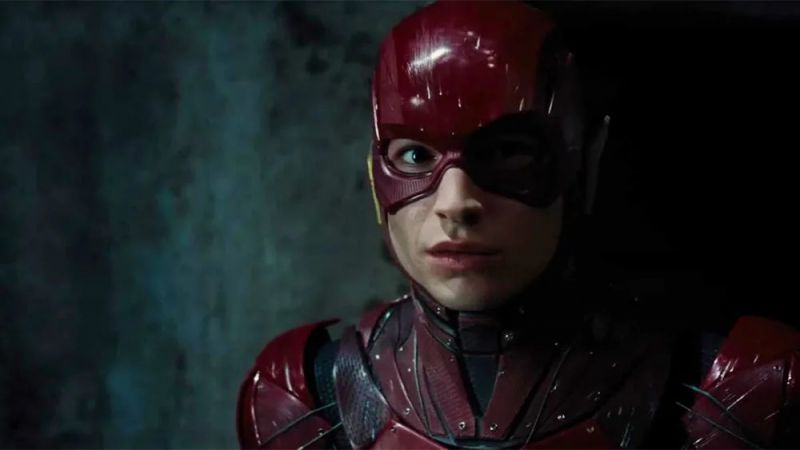 Flash - Ezra Miller komentuje doniesienia o wymazaniu filmów Snydera z DCEU
