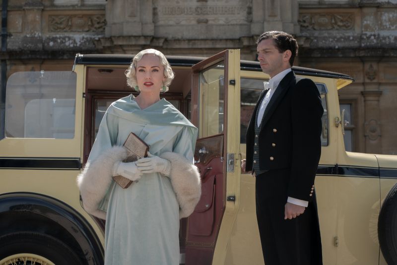 Downton Abbey 2 - zwiastun filmu. Crawleyowie odwiedzają Francję