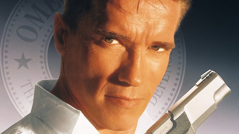 Arnold Schwarzenegger jako szpieg. Zdjęcia z planu serialu Netflixa