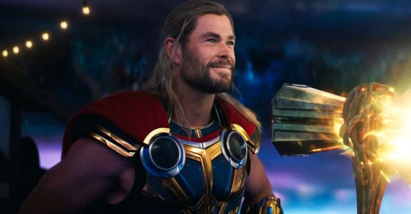 Thor: Miłość i grom - obyś spotkał kogoś, kto pokocha Cię jak Chris Pratt Hemswortha
