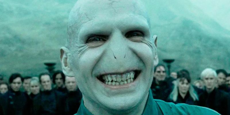Rami Malek, Owen Wilson, Chris Hemsworth i inni jako Voldemort. To video jest hitem