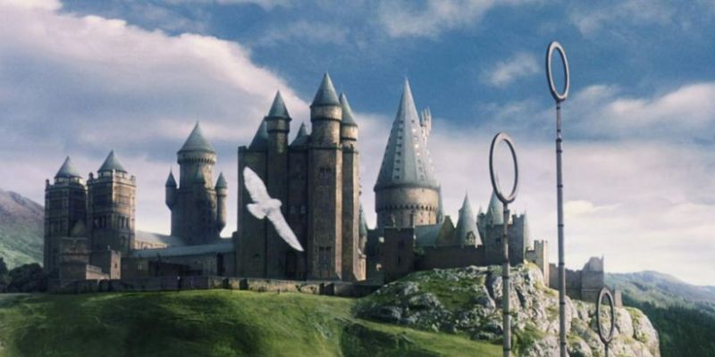 Harry Potter: Hogwart osłabia magię uczniów, by ratować im życie? Tak brzmi jedna z teorii