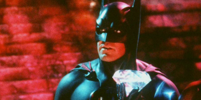Batman i Robin: kultowy kostium George'a Clooney'a został wystawiony na aukcję. Ile jest wart?