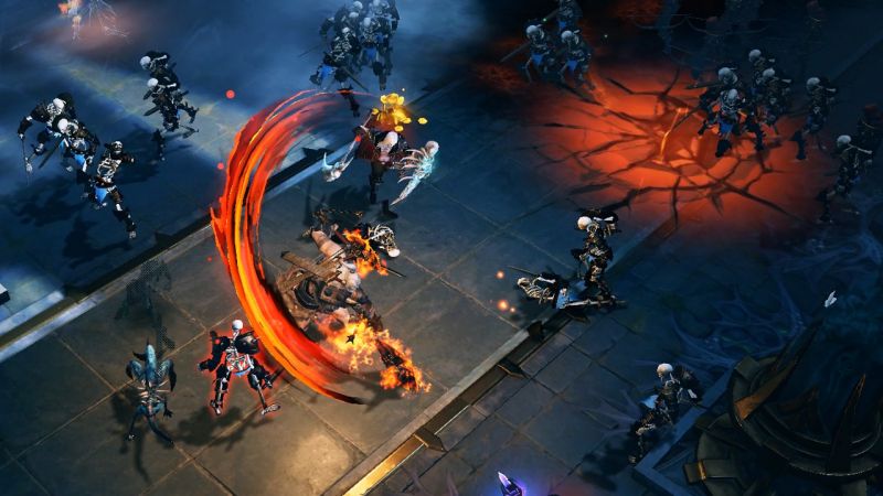 Diablo Immortal (2022) – przed premierą grę masowo krytykowano za to, że zamiast Diablo 4 na rynek miała trafić gra przeznaczona na smartfony i tablety. Zjawisko review bombingu pojawiło się jednak później, po odkryciu przez graczy skomplikowanego systemu mikropłatności.  