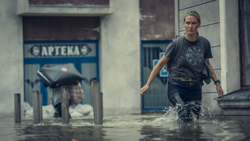 Wielka woda - zwiastun serialu katastroficznego Netflixa. Prawdziwa historia z 1997 roku z Polski