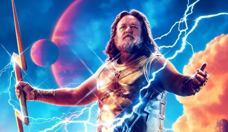Thor: miłość i grom - usunięta scena z Zeusem. Grecki bóg odwiedził Jane w szpitalu