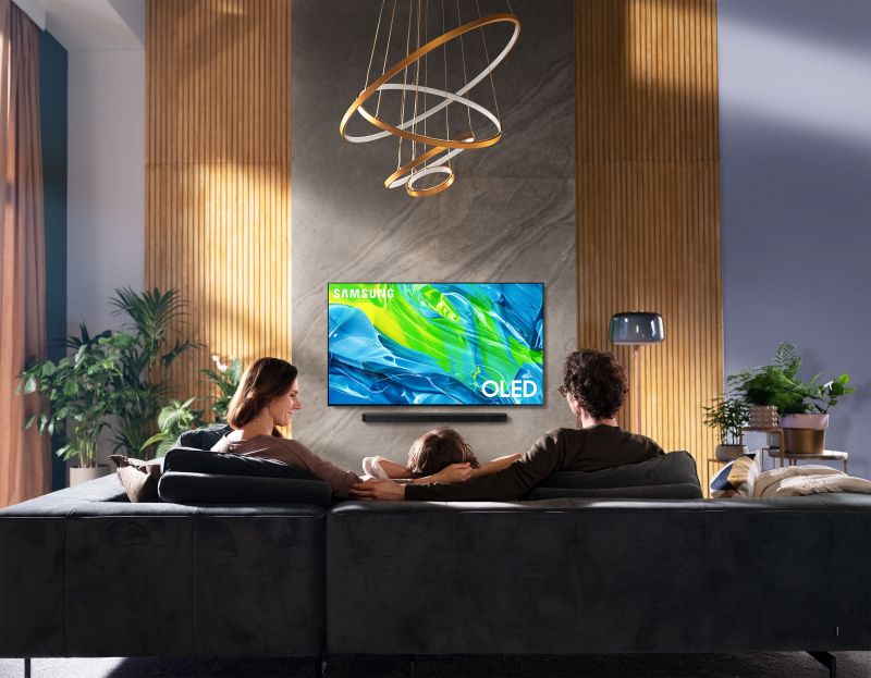 Perfekcyjny zestaw kinomana: telewizor Samsung OLED i soundbar
